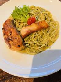 Asian Fusion Cuisine⭐️THE TREE⭐️Cosy Café 