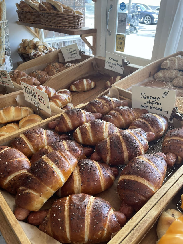 🇰🇷ソウル📍安国駅すぐ！大人気ベーカリーカフェ🥖「ARTIST BAKERY」✨