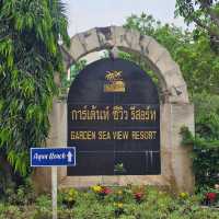 เช็คอิน ที่ Garden Sea View Resort มีหาดส่วนตัว