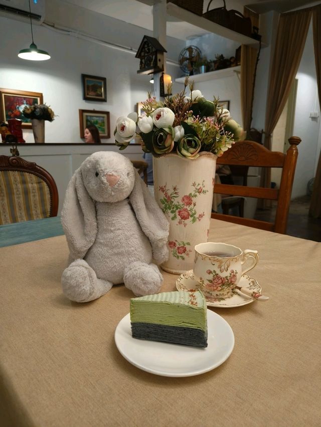 Aesthetic Afternoon Tea at Khing Café