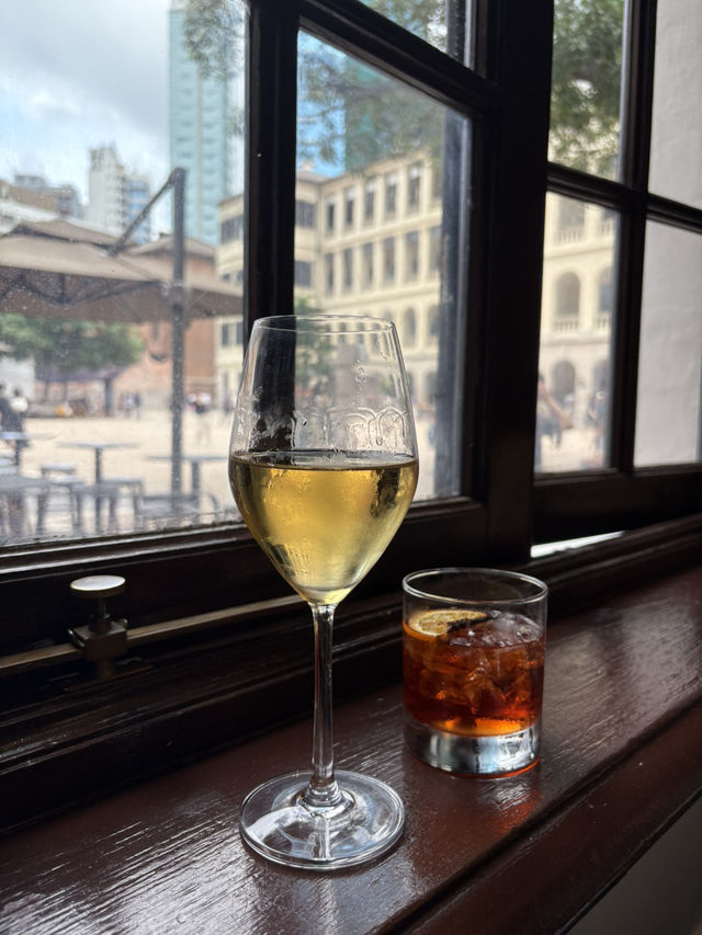 在香港中環的小巴黎，chill感滿滿大館cafe