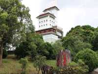 要來推薦一家在台中東勢景點，很適合家庭旅遊-東勢林場，東勢林場就位於台中的郊區，東勢林場可是擁有台中最美麗森步道和體能訓練營的地方，來這邊可以一次滿足住宿、親子設施、森林步道、和美食、晚上還可以夜間導