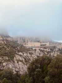 Viewing and testing close to Barcelona: the BENEDICTINE MONASTERY OF SANTA MARIA DE MONTSERRAT