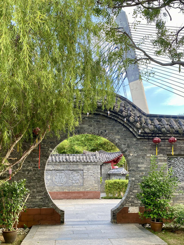 Visiting Putrajaya? Don’t Miss Zhiyuan Garden – Free Entry & Big Parking Space!