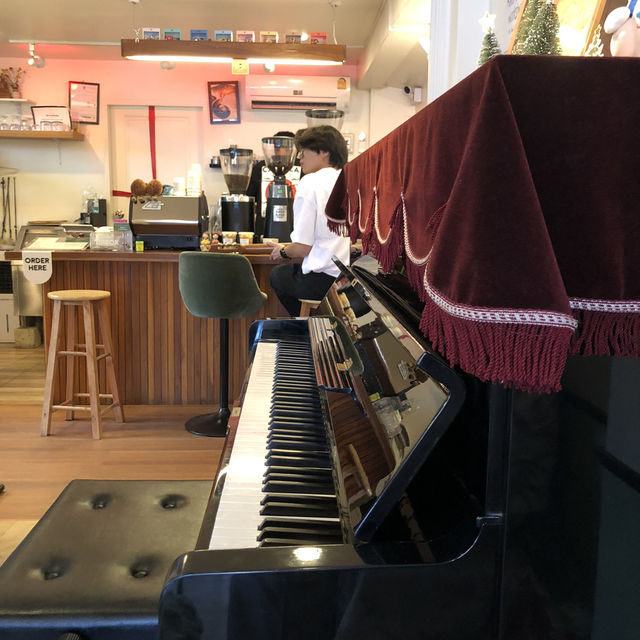 OBOON Coffee House