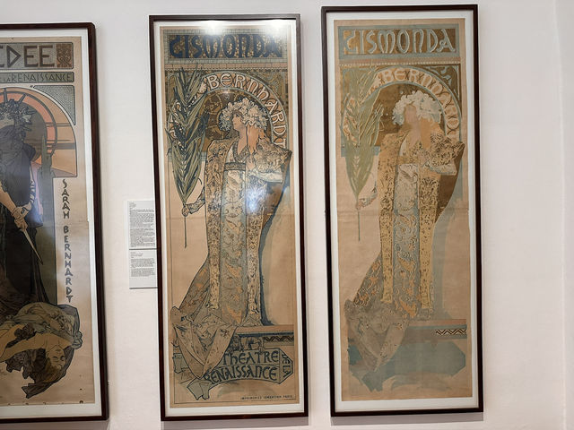 【チェコ・プラハでミュシャ展鑑賞🎨🇨🇿】 アール・ヌーヴォーの巨匠、ミュシャの世界に浸る特別なひととき 