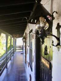 Charming colonial stay with windmill views in Launceston