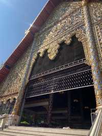 วัดสวนดอก ไหว้พระเจ้าเก้าตื้อ