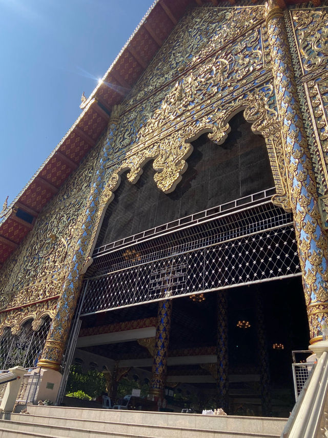วัดสวนดอก ไหว้พระเจ้าเก้าตื้อ