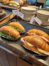 ソウル/北漢山の梺に位置する大型ベーカリーカフェ
