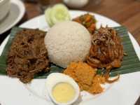 Familiar Flavours, Upscale Ambience: Madam Kwan’s at Pavilion Damansara Heights