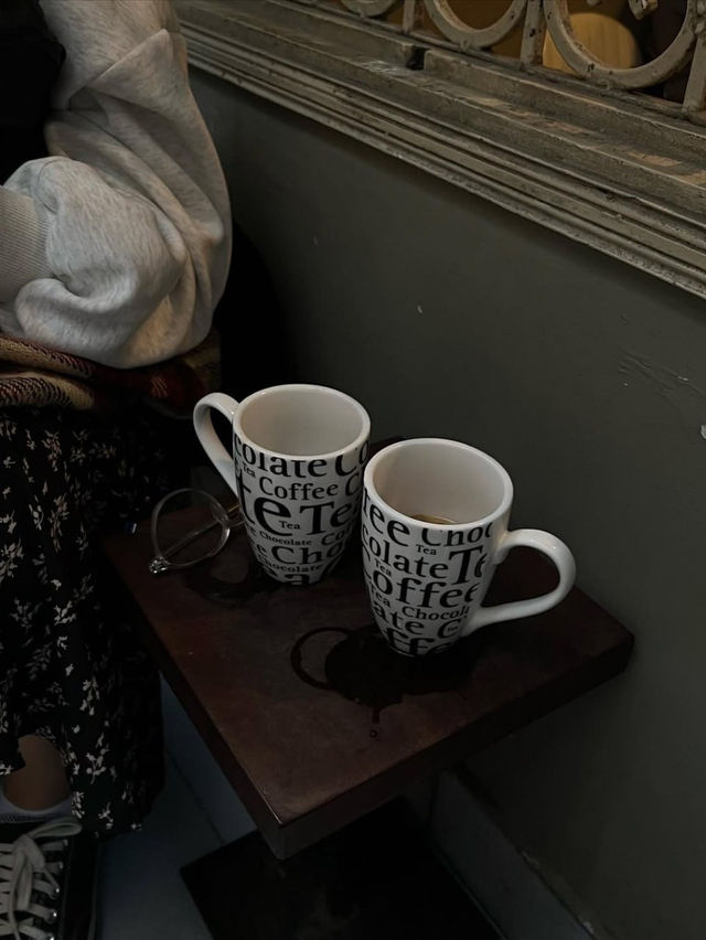 Reng Reng Café