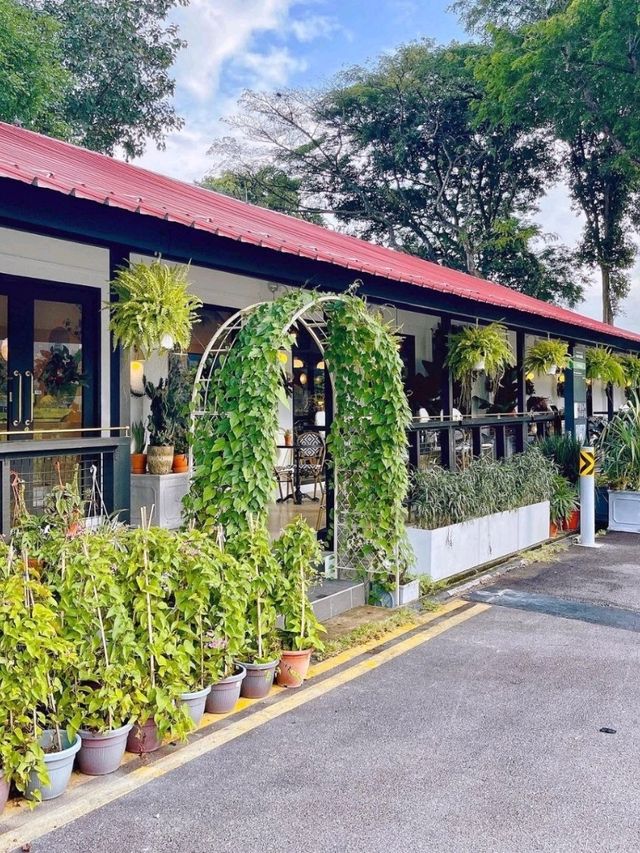 Café De Nicole’s Flower Singapore