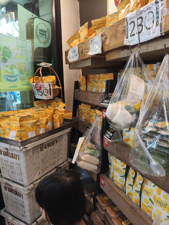 曼谷｜吃過10家還是這家最驚艷！超人氣芒果糯米飯老店一試成主顧