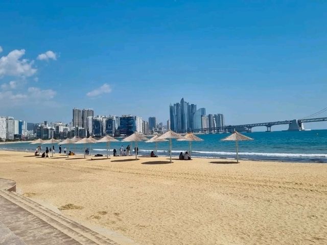 広安大橋が彩る絶景！広安里ビーチの魅力