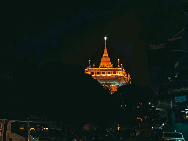 🛎️ ไปเที่ยวกรุงเทพกันมั้ย?
