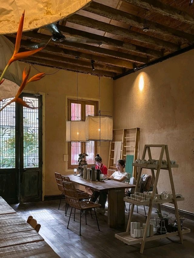 May Kitchenware & Coffee Shop