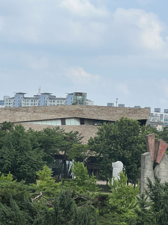 공원은 여름나기 중