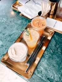 Café TAKARA WONG Cult บางแสน ริมหาดชิวมาก