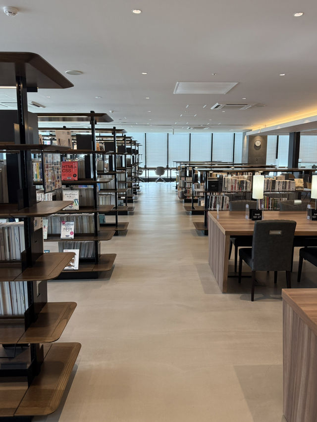 ちょっと休憩、本の世界へ。天文館図書館