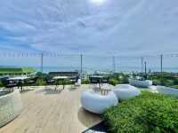 Cross Vibe Pattaya Seaphere โรงแรมสวยพัทยา 