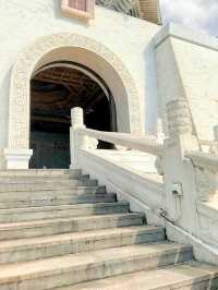 A Gentle Walk Through Chiang Kai-Shek Memorial Hall