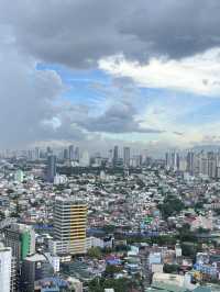 🇵🇭 Half a Day in Manila: From Colonial Streets to Coastal Malls 🏛️🌊🛍️