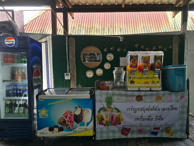 เจริญรสบุฟเฟ่ต์อาหารไทย สวนหลวงเชียงใหม่