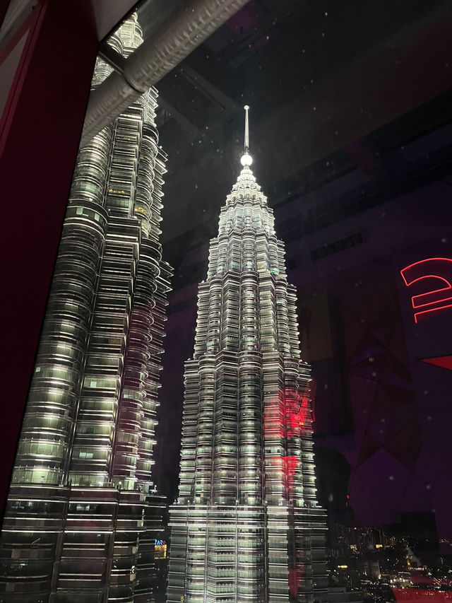 Mandarin Oriental for the stay, Marini’s 57 for the view—Kuala Lumpur done right 🇲🇾🌃