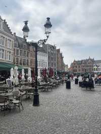 브뤼헤의 아름다운 광장, Grote Markt