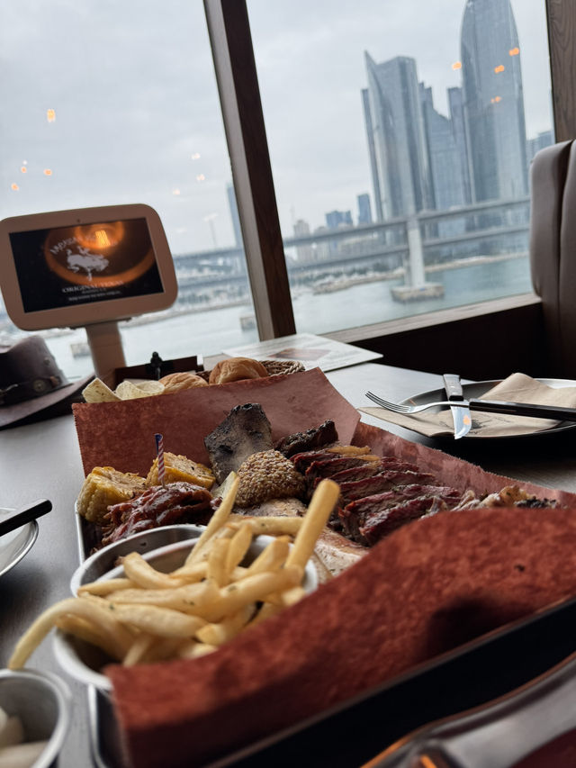 해운대와 광안리 사이.. 양쪽의 뷰를 다 즐길 수 있는 맛집!!