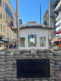 🌤️ Checkpoint Charlie 🪖