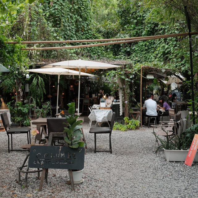 Columbo craft village