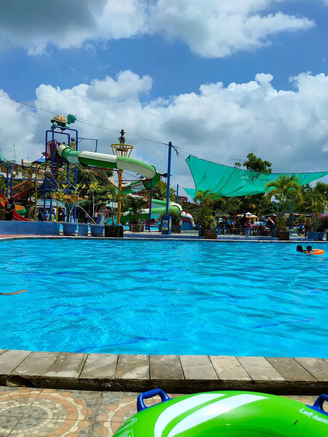 Splash Happens—Top 100 Batuaji’s Water Wonderland
