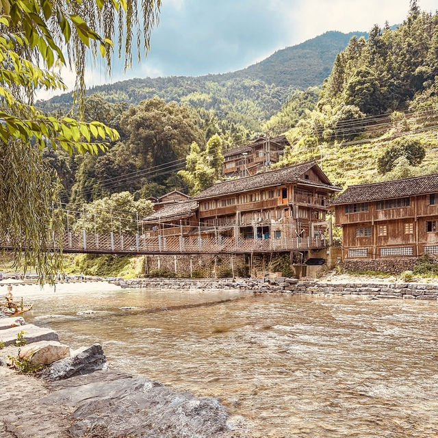 Longji Rice Terraces: A Solo Traveler’s Journey Through China’s Dragon Spine Mountains"** 🐉🌾