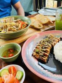 🌿 Nối Café, Da Nang – Where Time Slows in a Vietnamese Courtyard 🕰️☕