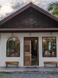The Ruby Sea Café – ภูเก็ต 🪼✅