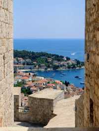 Split Island 