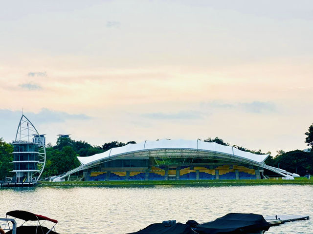 Your Waterside Escape in the Heart of Putrajaya
