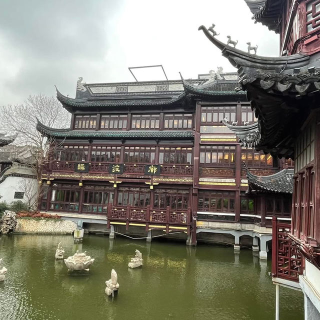 📍Yuyuan Garden (豫园), A Garden of Serenity in the Heart of Shanghai