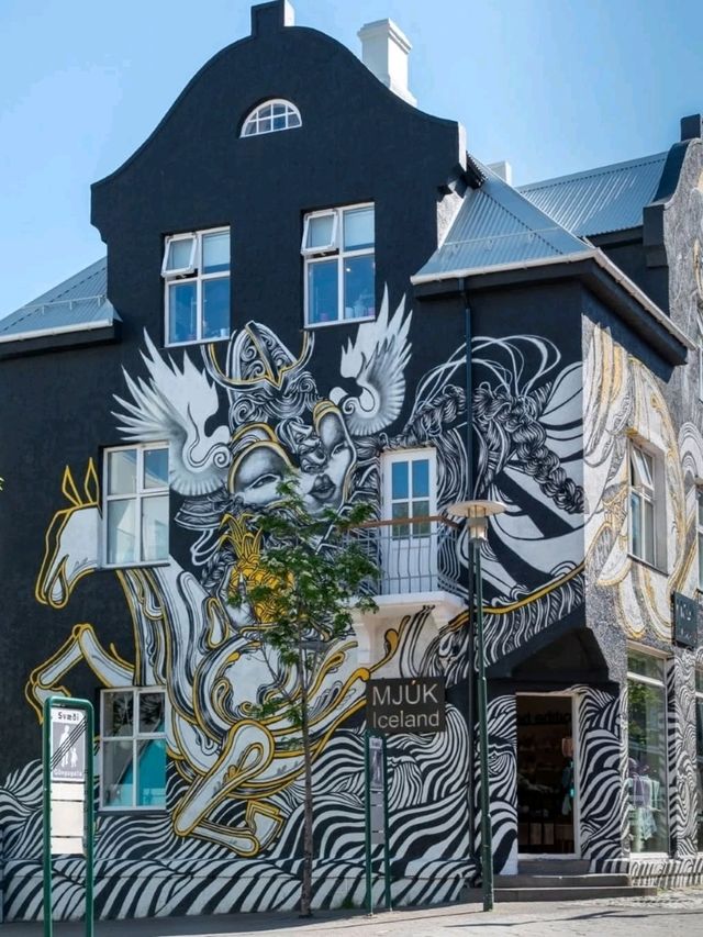 ❄️ Reykjavík Wonders: Gateway to Iceland’s Natural Magic