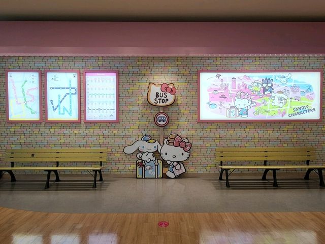 桃機C2登機口熱門親子打卡遊戲區