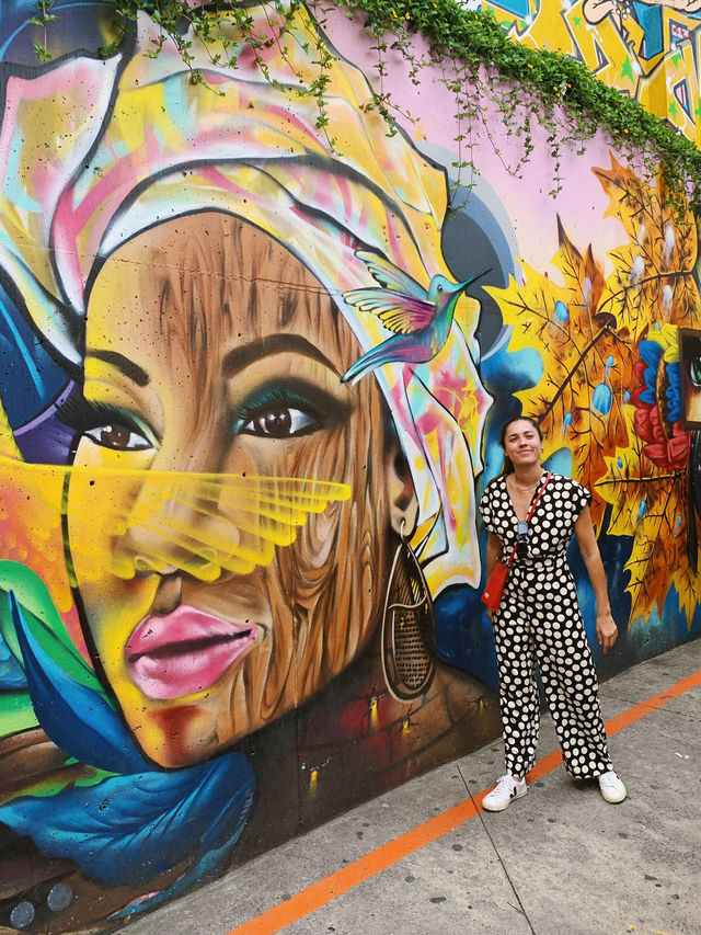 Medellín Beyond the Headlines: Exploring Comuna 13 & El Poblado