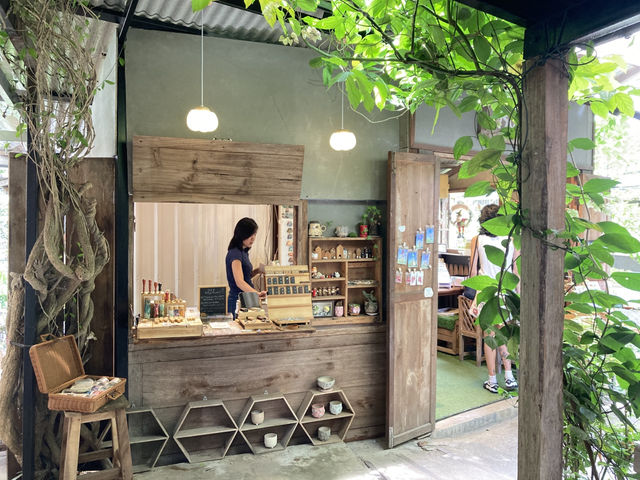 “บ้านข้างวัด” ที่เที่ยวสุดเก๋สายคราฟต์เชียงใหม่