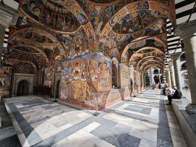 色彩斑斕的東正教傑作#里拉修道院 (Rila Monastery)-保加利亞丘斯滕迪爾州