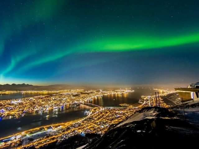 Chasing the magnificent northern lights @ Tromso in Norway!
