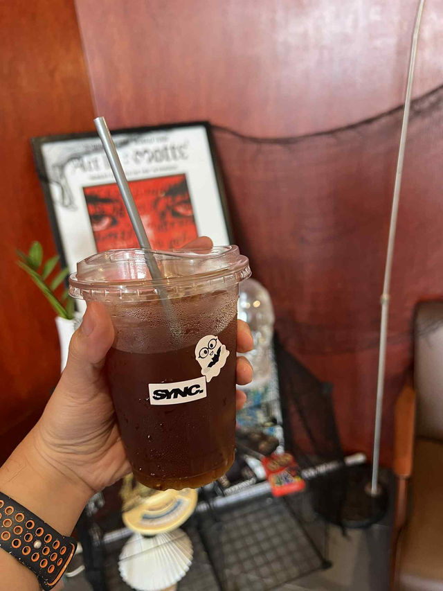 SYNC CAFE คาเฟ่สึดมินิมอลใจกลางเมืองบุรีรัมย์