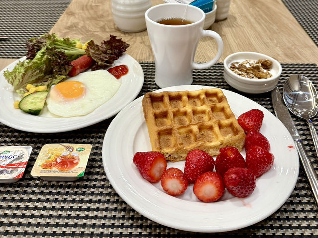 Healthy Morning at Hampton by Hilton Tashkent 🧇🍇