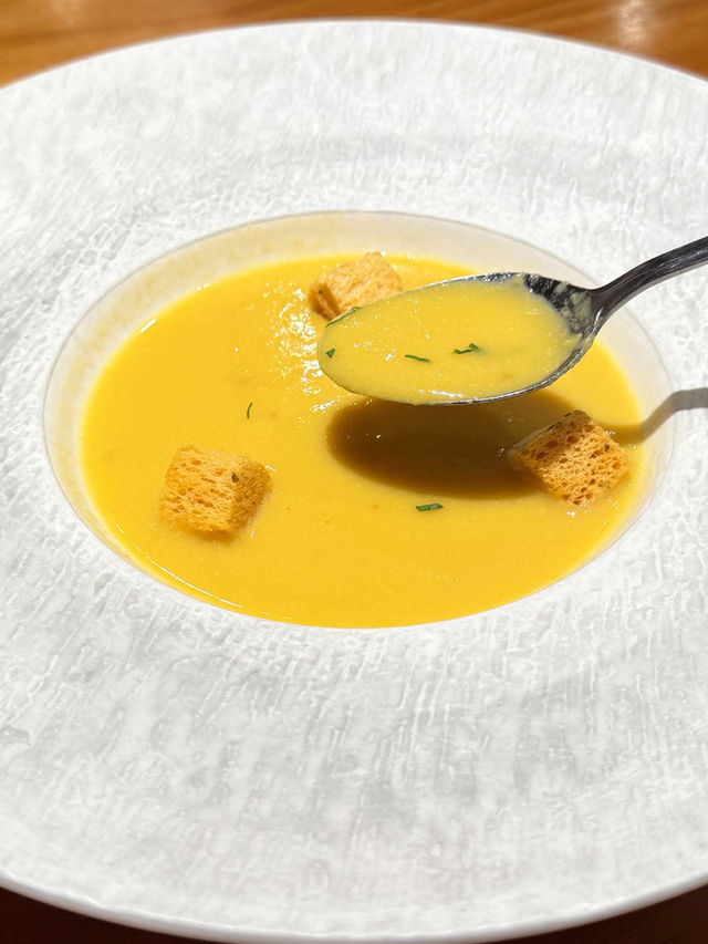 Bistro NTT by Attio 校園中Fine Dining Bistro NTT by Attio 校園中Fine Dining