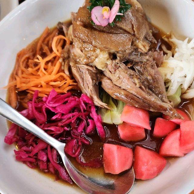 Waterfall Views & Foodie Dreams: Chom Thong’s Must-Try Eats 🇹🇭🌄